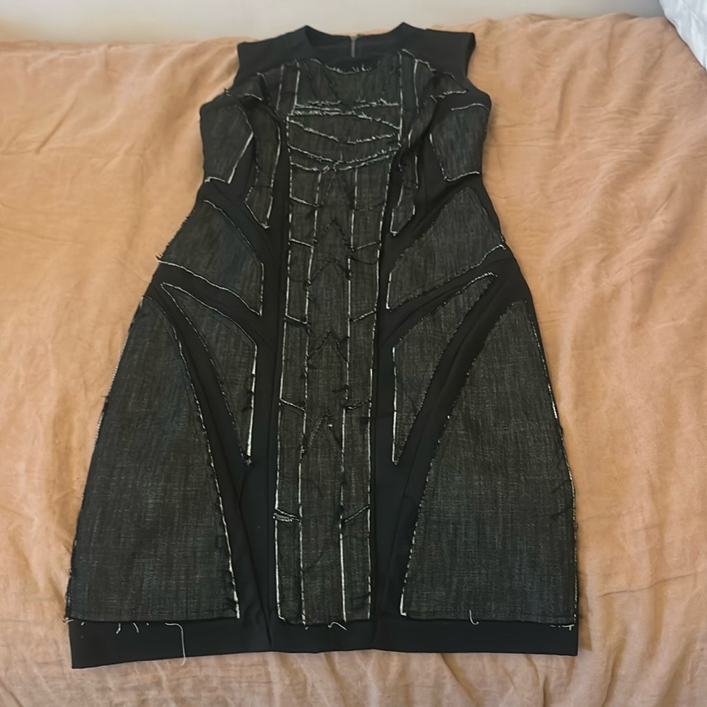 Nicole Miller Women's size 2 Contrast Stitch Collared Denim Mini Dress